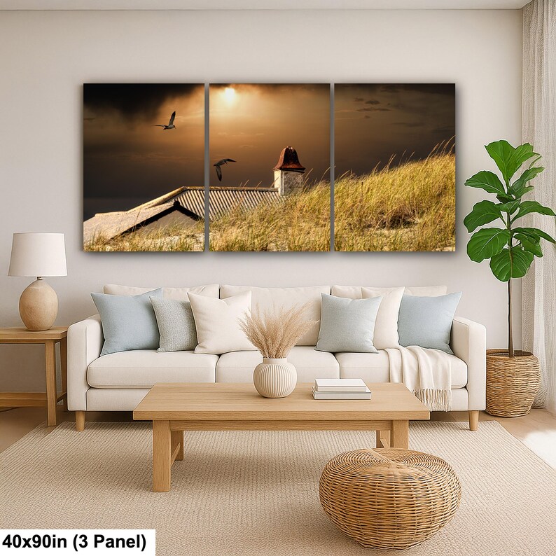Cielos sombríos y dunas azotadas por el viento: la naturaleza reclama el protagonismo en la fotografía de paisajes. 40x90” (3 panels)