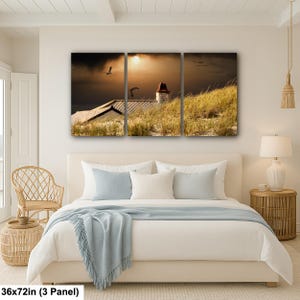 Cielos sombríos y dunas azotadas por el viento: la naturaleza reclama el protagonismo en la fotografía de paisajes. 36x72” (3 panels)