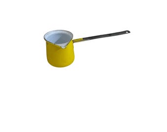 Cafetera turca vintage de esmalte amarillo con mango largo, decoración rústica primitiva