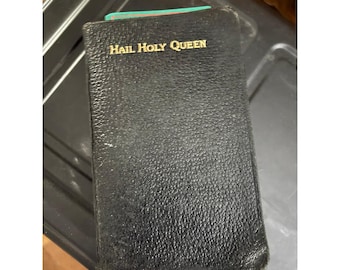 Libro de oraciones católicas "Salve Reina Santa" de 1928, de cuero genuino, P.J. Kenedy.