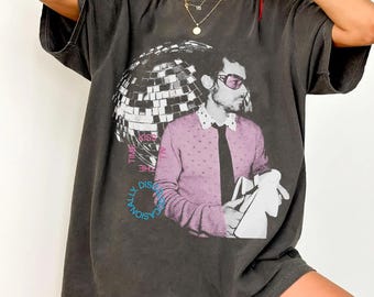Camiseta Comfort Colors de cantante pop Kiss and Disco