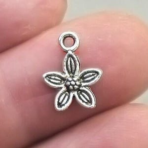 Flower Charms, Small Flower pendant beads, up to 80 pcs, Antique Silver 10X13.5mm CM1875S
