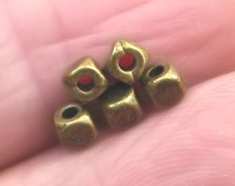 Cube Spacer Beads, Small Square Spacer Beads, up to 500 pcs, Antique Bronze 3X3X3mm BD0267B