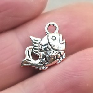 Fish Charms, Lucky Fish pendant beads, up to 40 pcs, Antique Silver 11X16mm CM1815S