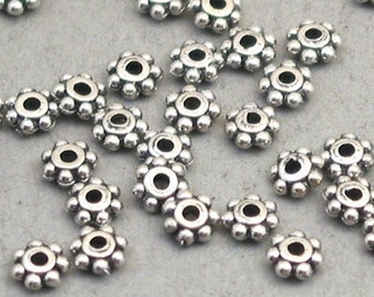 Daisy Spacer Beads, up to 500 pcs, Antique Silver 4mm SB002S