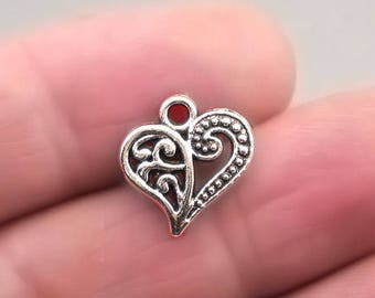 25 Pcs 18mm Tibetan Silver Filigree Heart Pendants Charms Jewellery S123