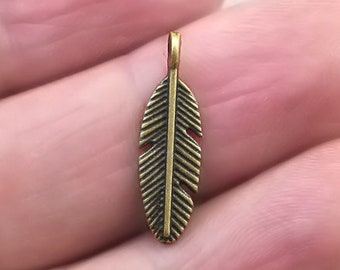 Feather Charms, Small Feather pendant beads, up to 20 pcs, Antique Bronze 6X21mm CM1639B