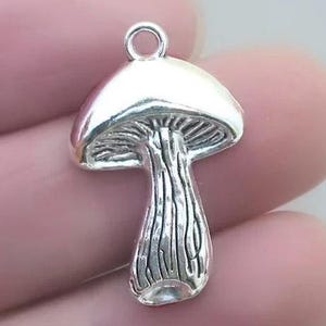 Mushroom Charms, Mushroom pendant beads, up to 20 pcs, Antique Silver 18X29mm CM1959S
