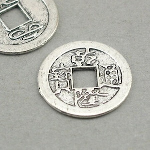 Coin Charms, Feng Shui Chinese Lucky Coin pendant beads, up to 6 pcs, Antique Silver 24mm CM0681S