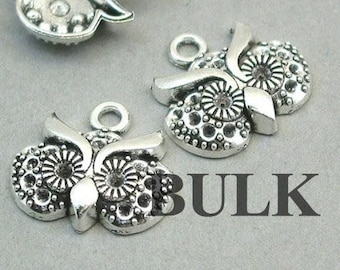 BULK 25 Owl Charms, Wholesale Owl Head pendant beads, Antique Silver 18X20mm CM1274S