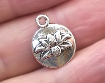 Lotus Charms, perles pendentif Lotus Flower Yoga Disc, jusqu'à 12 pcs, Antique Silver 13mm CM1697S
