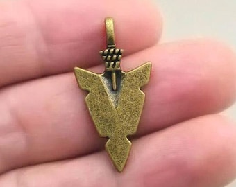 Arrow Head Charms, Spear Head pendant beads, up to 30 pcs, Antique Bronze 16X31mm CM0731B
