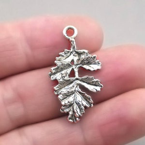 Leaf Charms, Oak Leaf pendant beads, up to 20 pcs, Antique Silver 18X31mm CM0082S