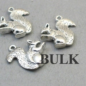 BULK 15 Squirrel Charms, Wholesale Squirrel pendant beads, Antique Silver 21X21mm CM1797S