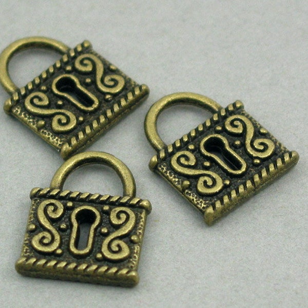 Padlock Charms, Lock pendant beads, up to 8 pcs, Antique Bronze 16X19mm CM0114B