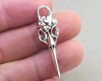 Bird Skull Charms, Raven Skull 3D pendant beads, up to 10 pcs, Antique Silver 12X40mm CM0750S
