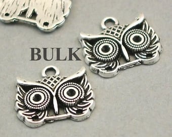 BULK 20 Owl Charms, Wholesale Owl Head pendant beads, Antique Silver 16X18mm CM1137S