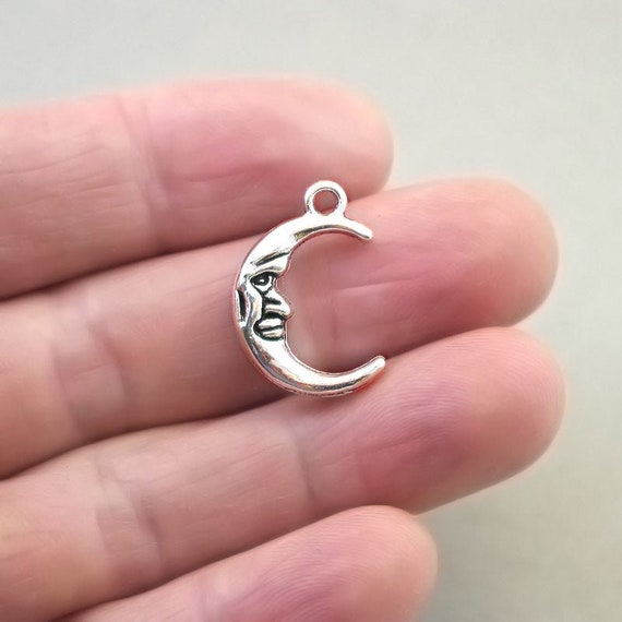Moon Face Charms, Crescent Moon Pendant Beads, up to 30 Pcs