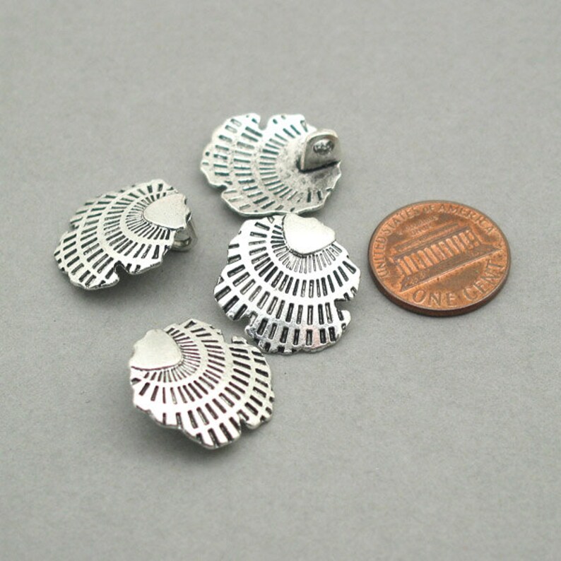Shell Charm Buttons, Shell Pendant Beads, up to 25 Pcs, Antique Silver ...