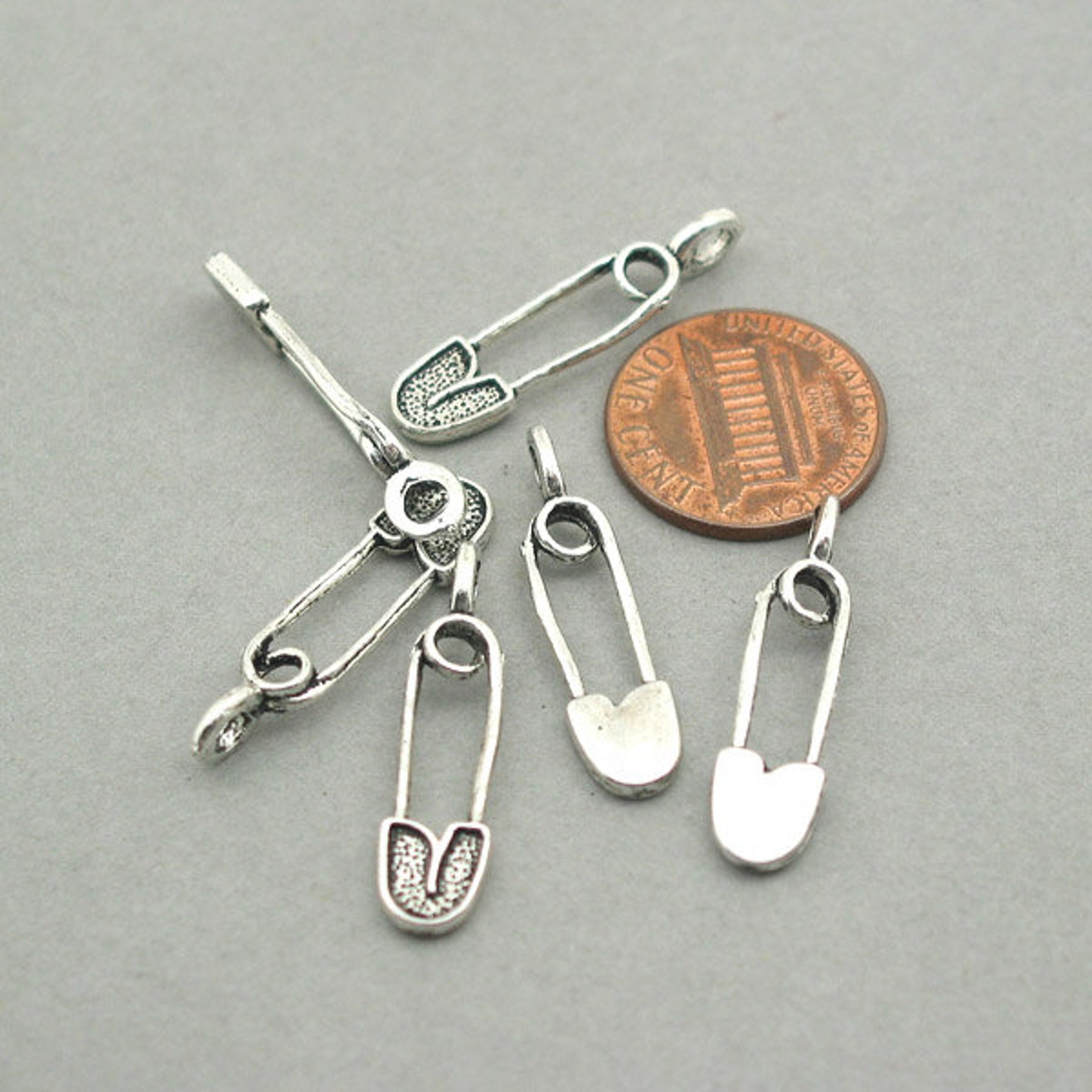 Safety Pin Charms Safety Pin pendant beads up to 16 pcs Etsy