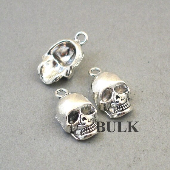 Halloween Skulls Bulk 2022 Bulk 20 Skull Charms Wholesale Halloween Skull 3d Pendant Etsy