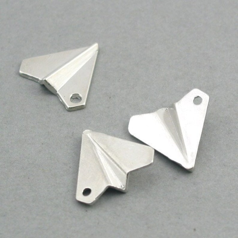 Paper Airplane Charms, Origami Airplane pendant beads, up to 30 pcs, Antique Silver 18X18mm CM0735S bild 1