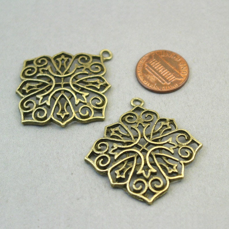 BULK 10 Flower Charms Wholesale Large Filigree Diamond Flower pendant beads Antique Bronze 40X44mm CM1382B