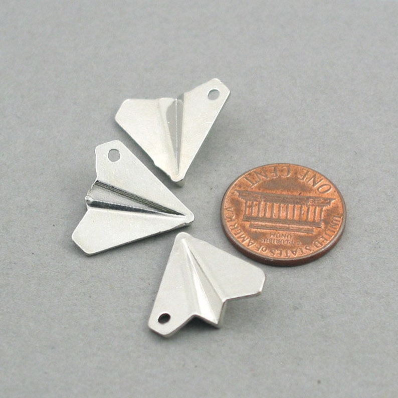 Paper Airplane Charms, Origami Airplane pendant beads, up to 30 pcs, Antique Silver 18X18mm CM0735S bild 2