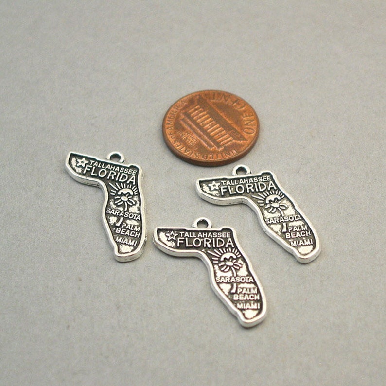 Antique Silver 20X25mm CM1293S Florida Charms Florida State Map pendant beads up to 6 pcs