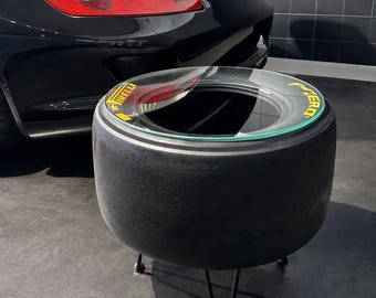 Formule exclusive et lisse Pirelli P zéro table.