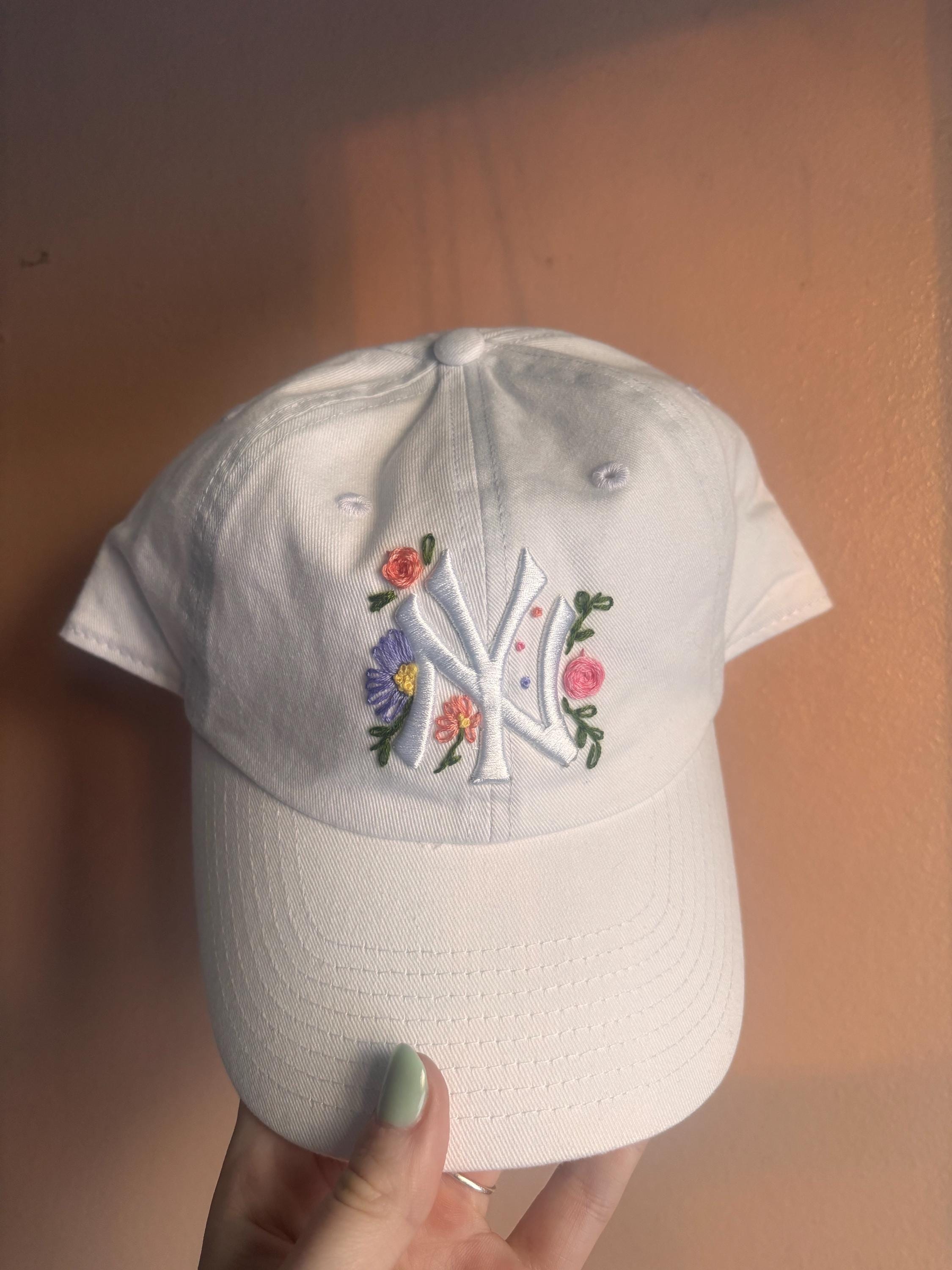 New York Yankees Purple Embellished Floral Sequin Baseball Cap New York Yankees Purple Grey UV 09 WS. – CAP USA NYC main image 2