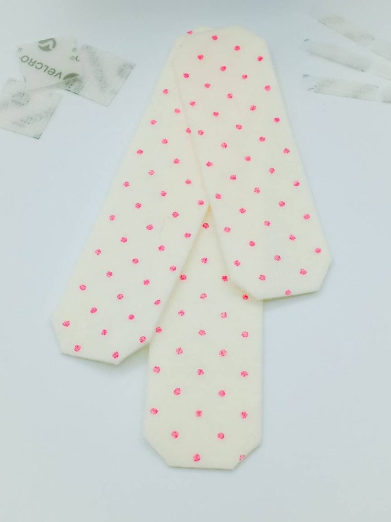 Dot bandages 2024