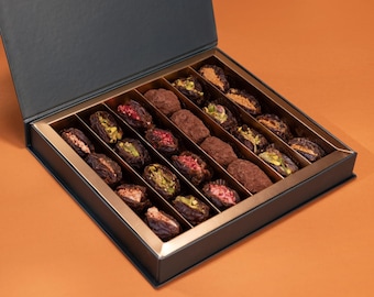Gourmet Medjool Dates Collection: All Special Occasion Gift Box, 24 Piece