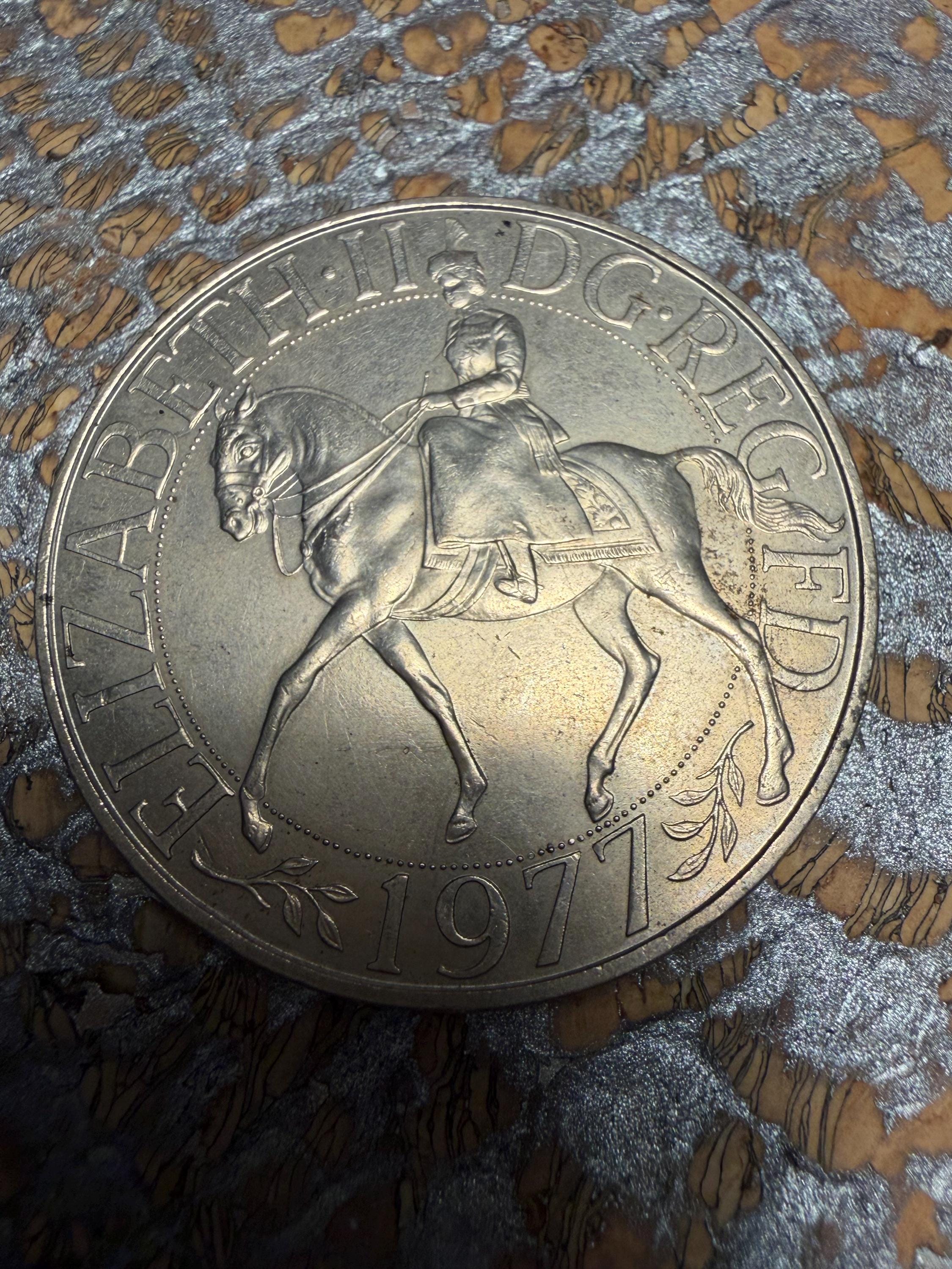 1977 Queen Elizabeth Silver Jubilee Coin - Etsy