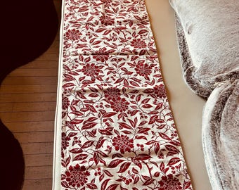 Camino de mesa vintage con estampado floral de bayas, ideal para primavera y verano, 69x12 pulgadas.