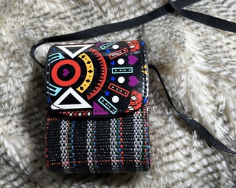 Kameratasche Crossbody Bag Geldbörse geometrisch bunt grafisch gewebt