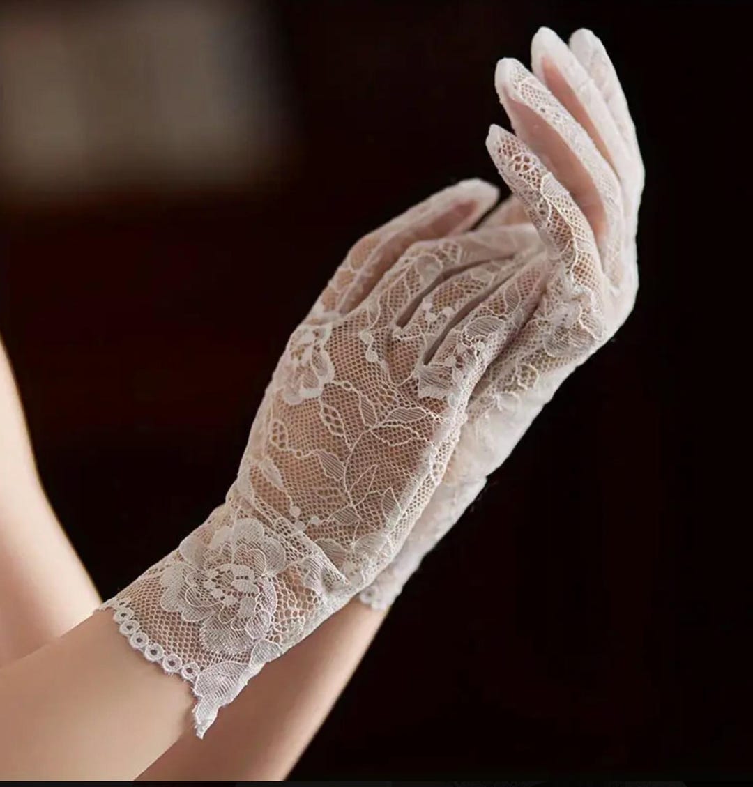 Bridal Gloves – Short Lace Wedding Gloves for Bride, Vintage Tulle ...