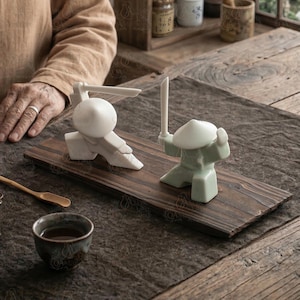 Figurine de samouraï japonais, statue d'épéiste, sculpture de guerrier ninja, décoration d'étagère Japandi, figurine Feng Shui, décoration de table zen