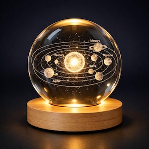 3D Sonnensystem Kristallkugel Nachtlicht - Lasergravierte Glaskugel mit Holzsockel, warmes Umgebungslichtdekor