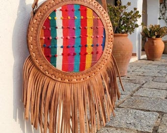 Boho Round Leather Crossbody Bag with Fringe – Handmade Woven Textile Purse – Artisan Mexican Bag – Colorful Circle Shoulder Bag – Festival