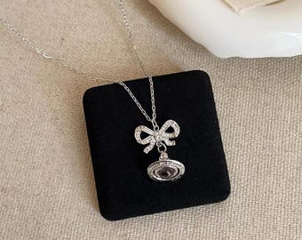 Princess Bow Kette mit Saturn-Kugel