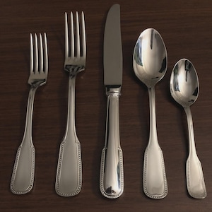 Guy Degrenne Perles France Five O'Clock Teaspoons 5 1/2" – Mint