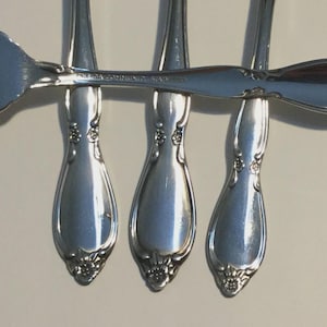 Oneida - Chatelaine - Community - You Choose - Stainless Flatware * EUC