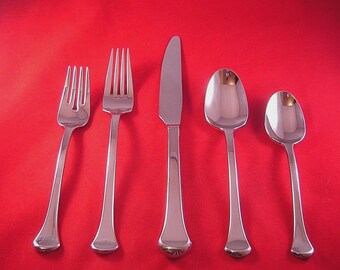 Oneida - Caprice - Stainless Flatware Silverware - You Choose Your Choice