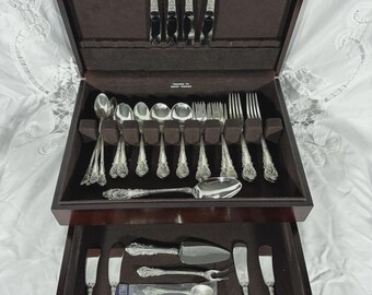 Sir Christopher by Wallace Sterling Silver Flatware Set Service 33 Pieces - MINT
