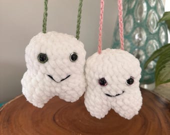 Crochet Hanging Tooth, Tooth Fairy Pocket in back.
