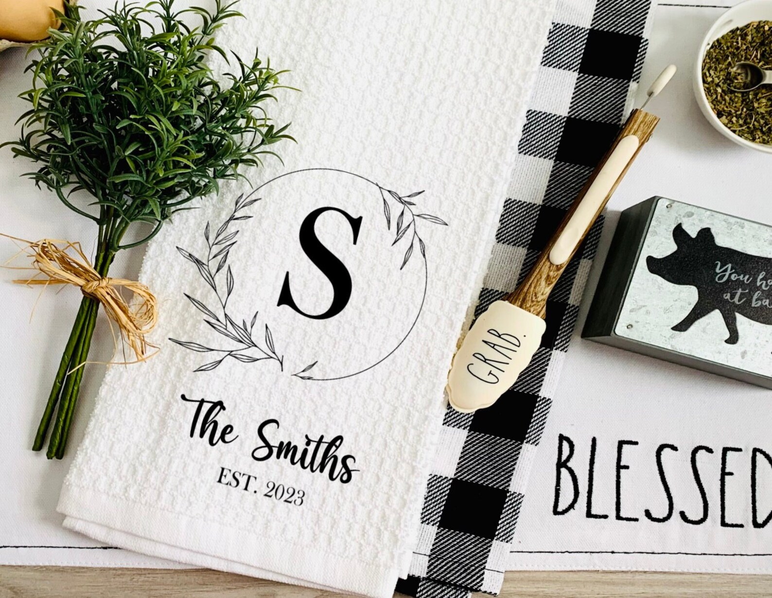 Momogram Tea Light Personalized Monogram Leaf Tea Towel – New Home Gift, Hostess Gifts - Etsy