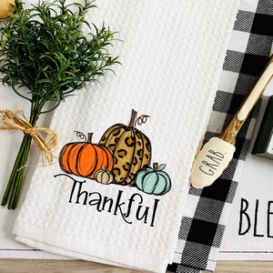 Thankful Thanksgiving Pumpkin Dish Towel Fall Pumpkins Tea Towel Kitchen Decor New Home Gift Farm Decorations house Towel image 2