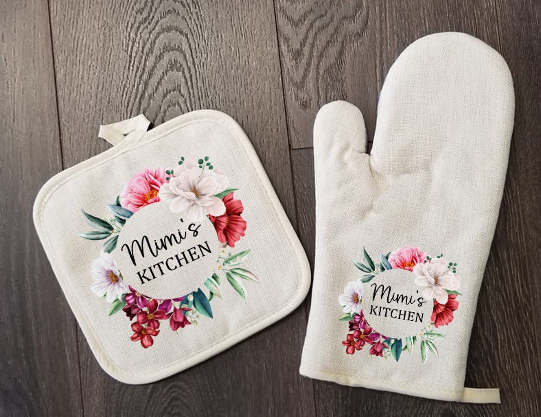 Personalized Oven Mitt & Pot Holder Set, Grandma Gift Set Personalized