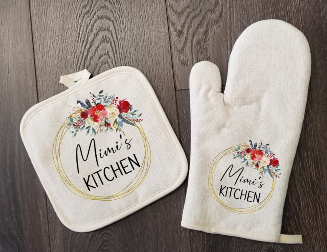 Lammie Tartan Crest Oven Mitt And Pot Holder (2 Oven Mitts + 1 Pot Holder)